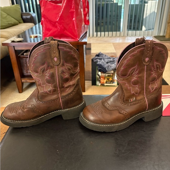 Justin Gypsy Boots Women Size 7B Brown Leather Pull On Western L9903 Round Toe - Picture 2 of 8